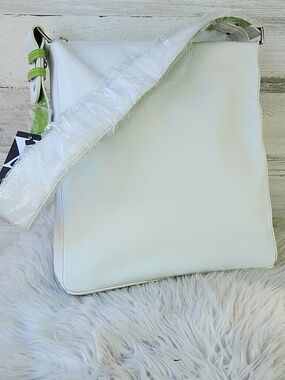 NWT MAXX NEW YORK LEATHER SHOULDER BAG